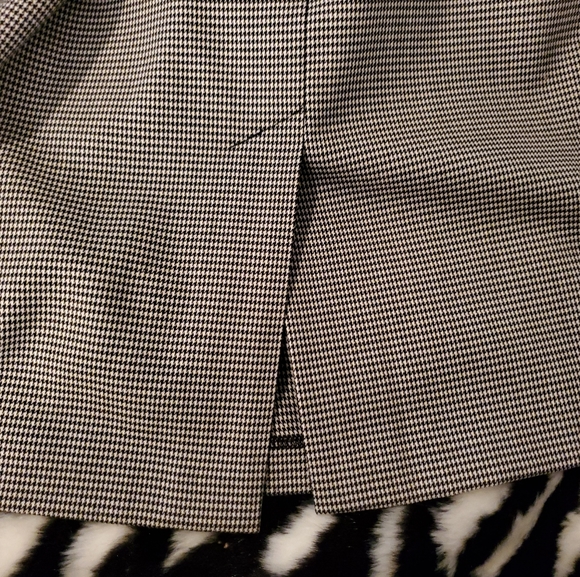 Let chateau 3/4 length dress - Picture 7 of 8